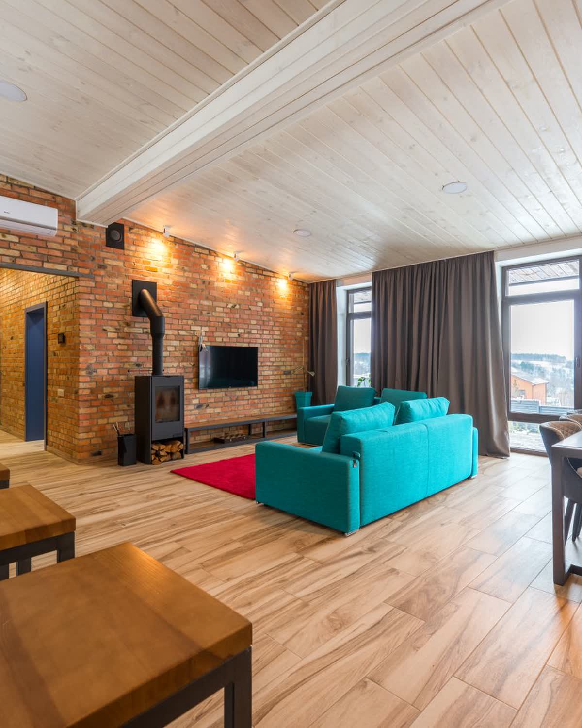 Loft em galpão reformado, pé-direito duplo